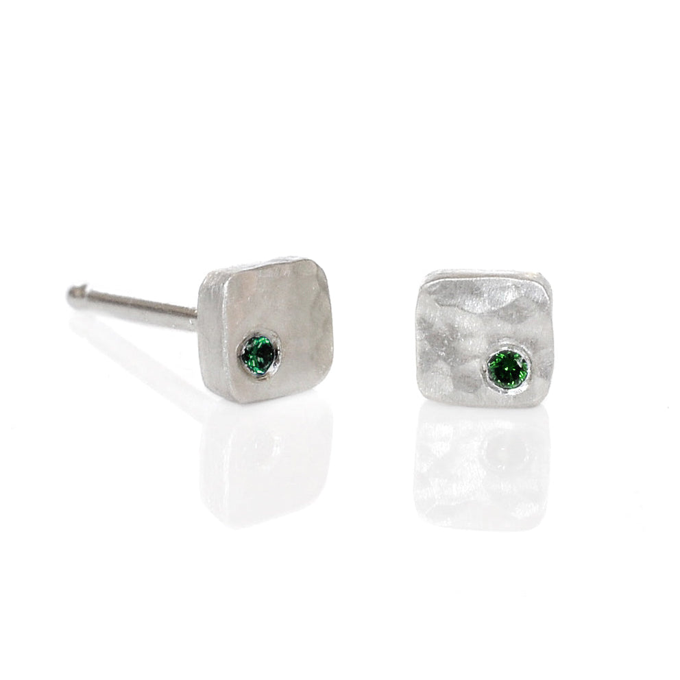 4mm Cell Studs in Hammered Silver with Green Diamonds