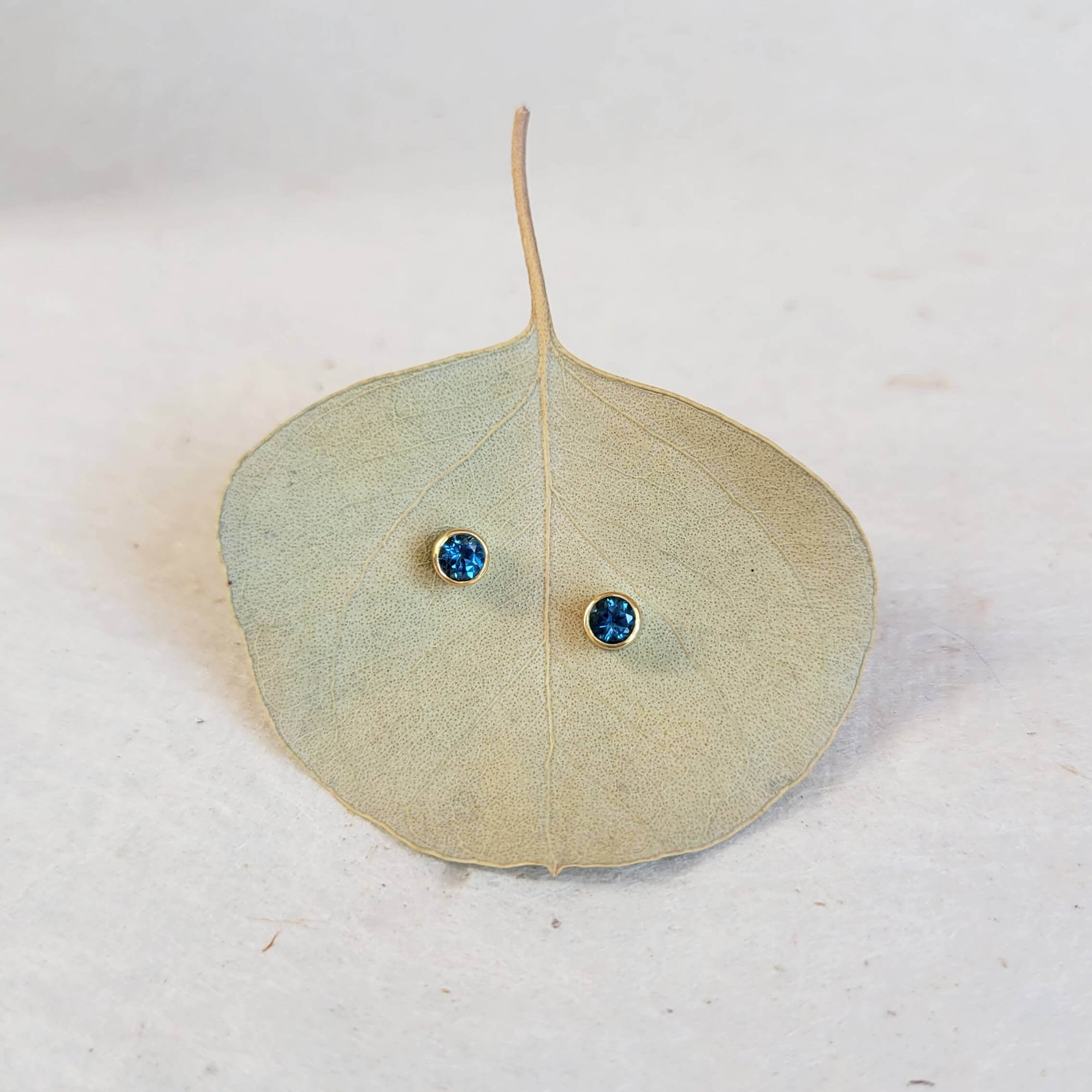 3.75mm Blue Montana Sapphire Stud Earrings in Yellow Gold