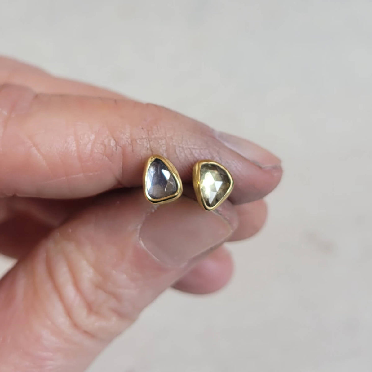 Mis-matched Rose Cut Sapphire Triangle Stud Earrings in Yellow Gold