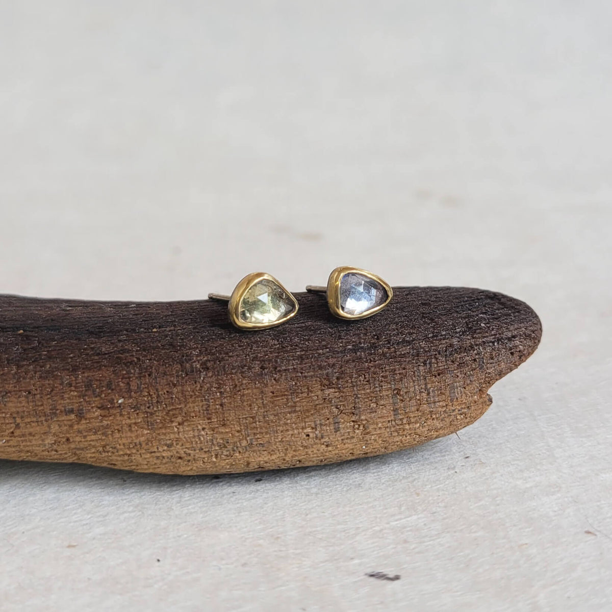 Mis-matched Rose Cut Sapphire Triangle Stud Earrings in Yellow Gold