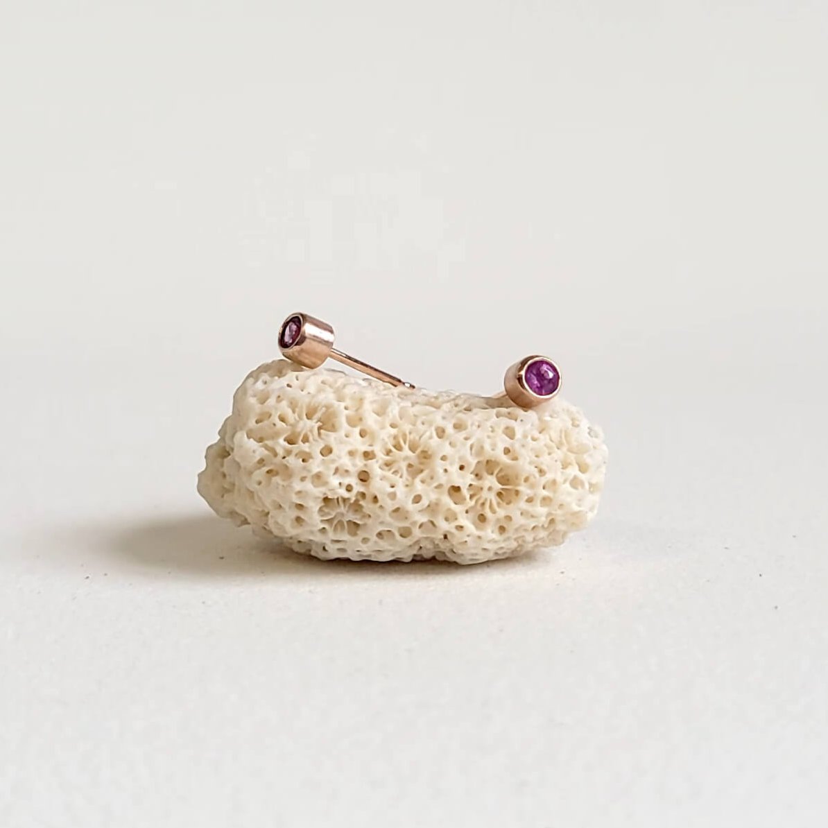Bright Pink Sapphire Stud Earrings in Yellow Gold