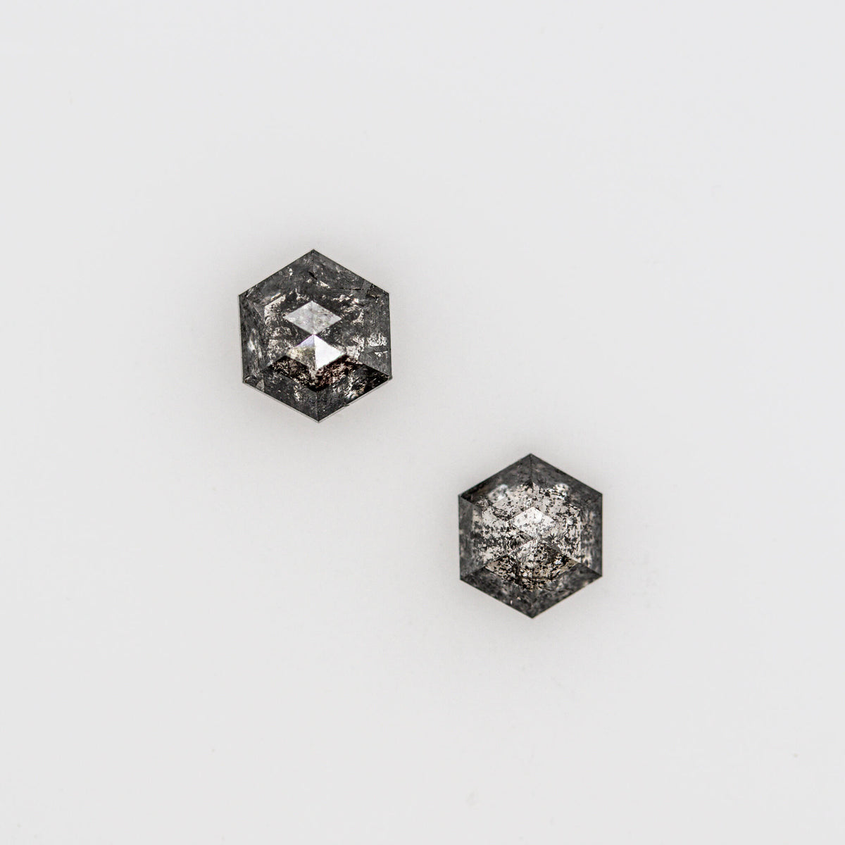 Ld021 Salt and Pepper Rose Cut Hexagon Diamond