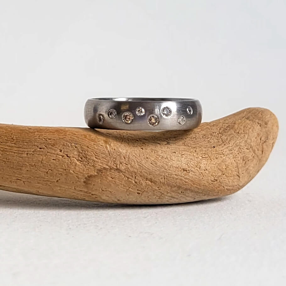 5mm Hammered Domed Band with Scattered Diamonds in Palladium