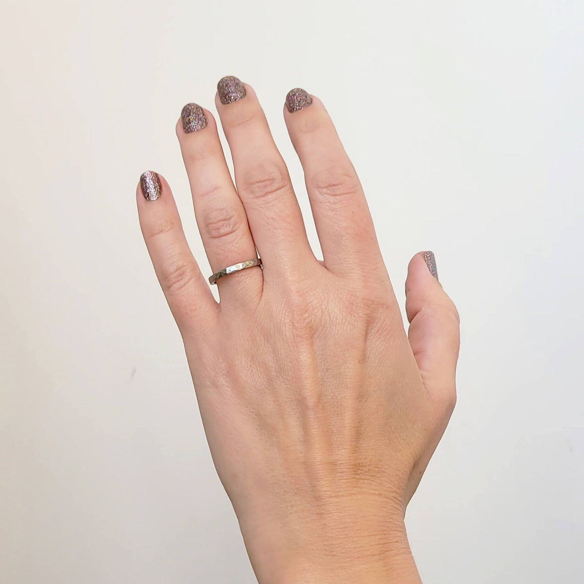 2mm Hammered Band in 950 Platinum