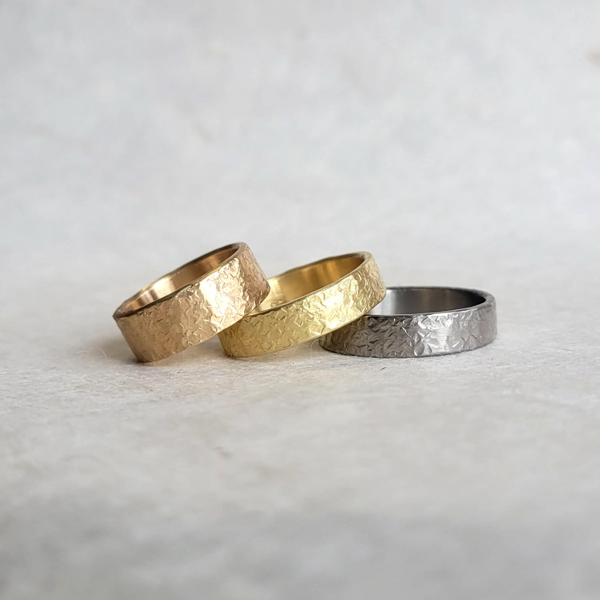5mm Silk Hammered Band in 18k Yellow Gold