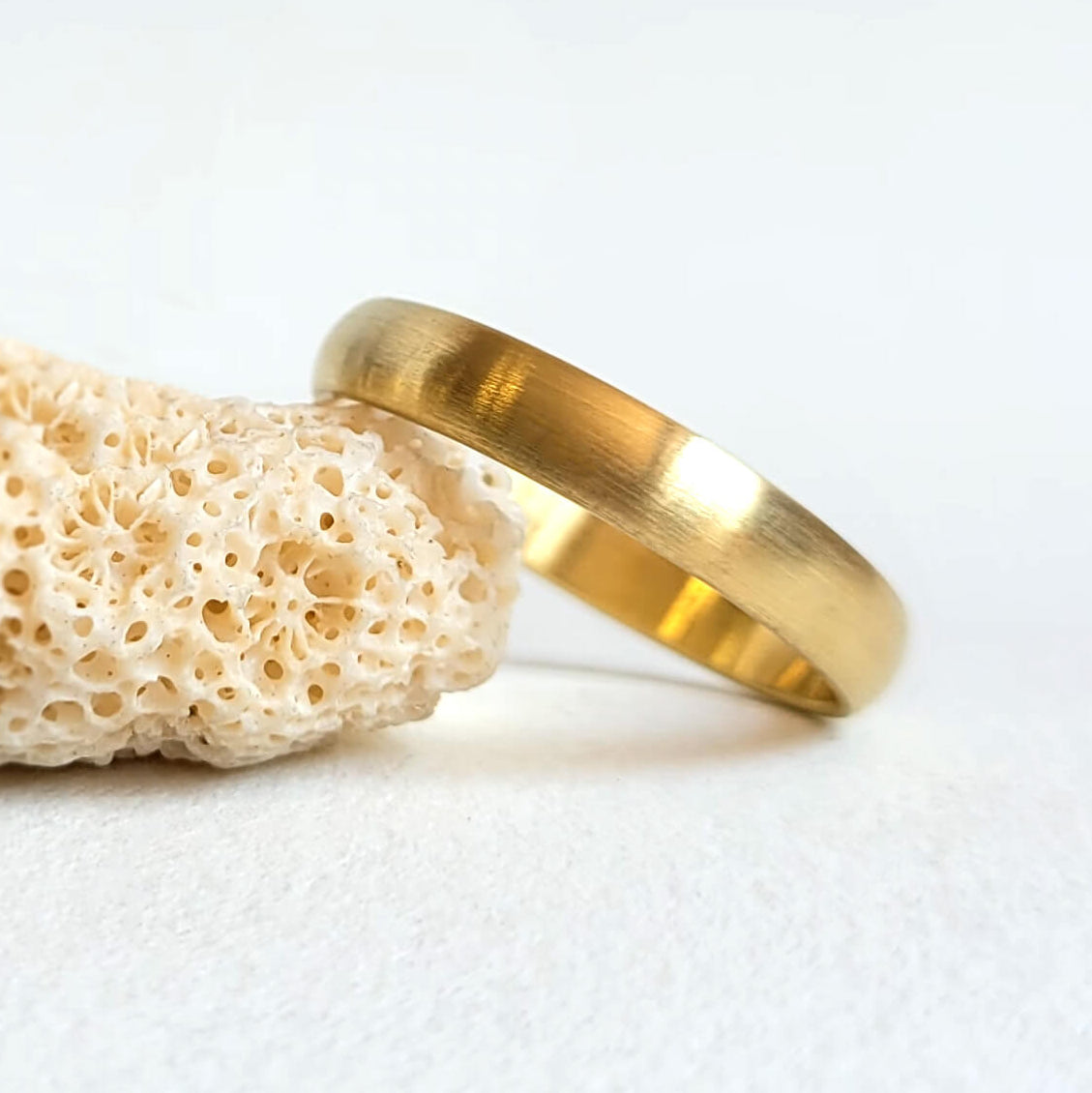 4mm Low Dome Hammered Band in 18k Yellow Gold