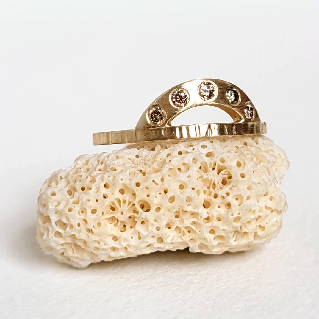 Champagne Diamond Contour Band in 14k Yellow Gold