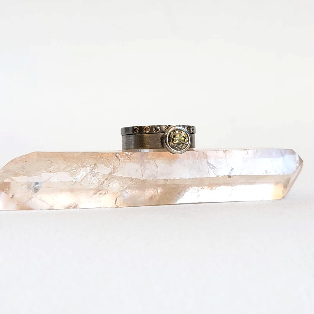 Modern Natural Green Brilliant Diamond Ring in Palladium