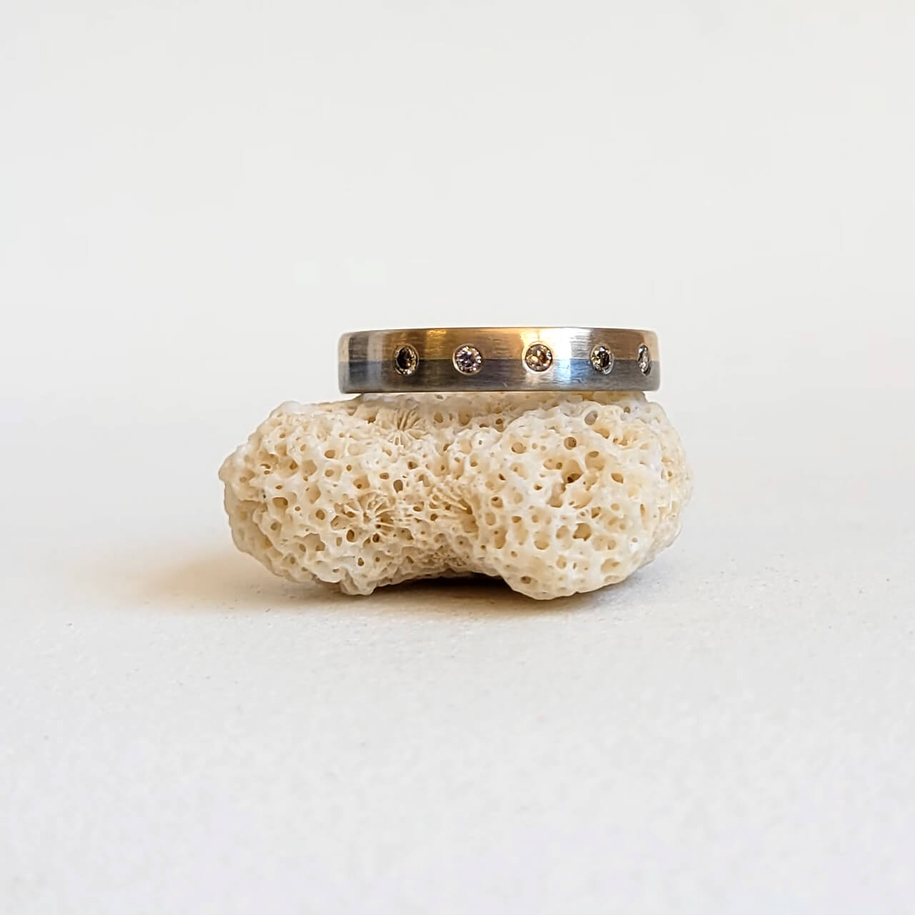 4mm Band in Palladium and 14k Yellow Gold with Champagne Diamonds