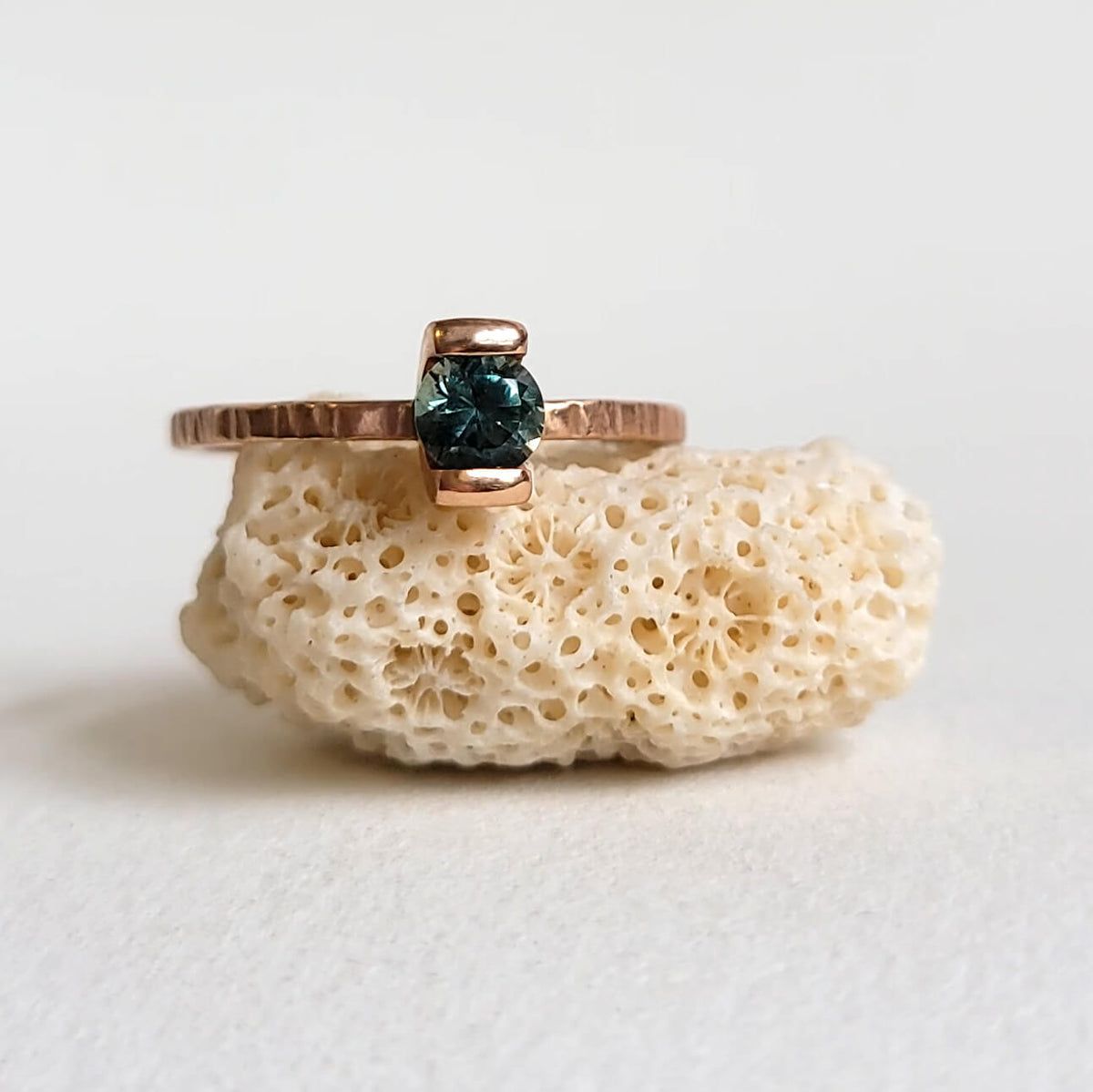 Teal Brilliant Cut Sapphire Ring in Rose Gold