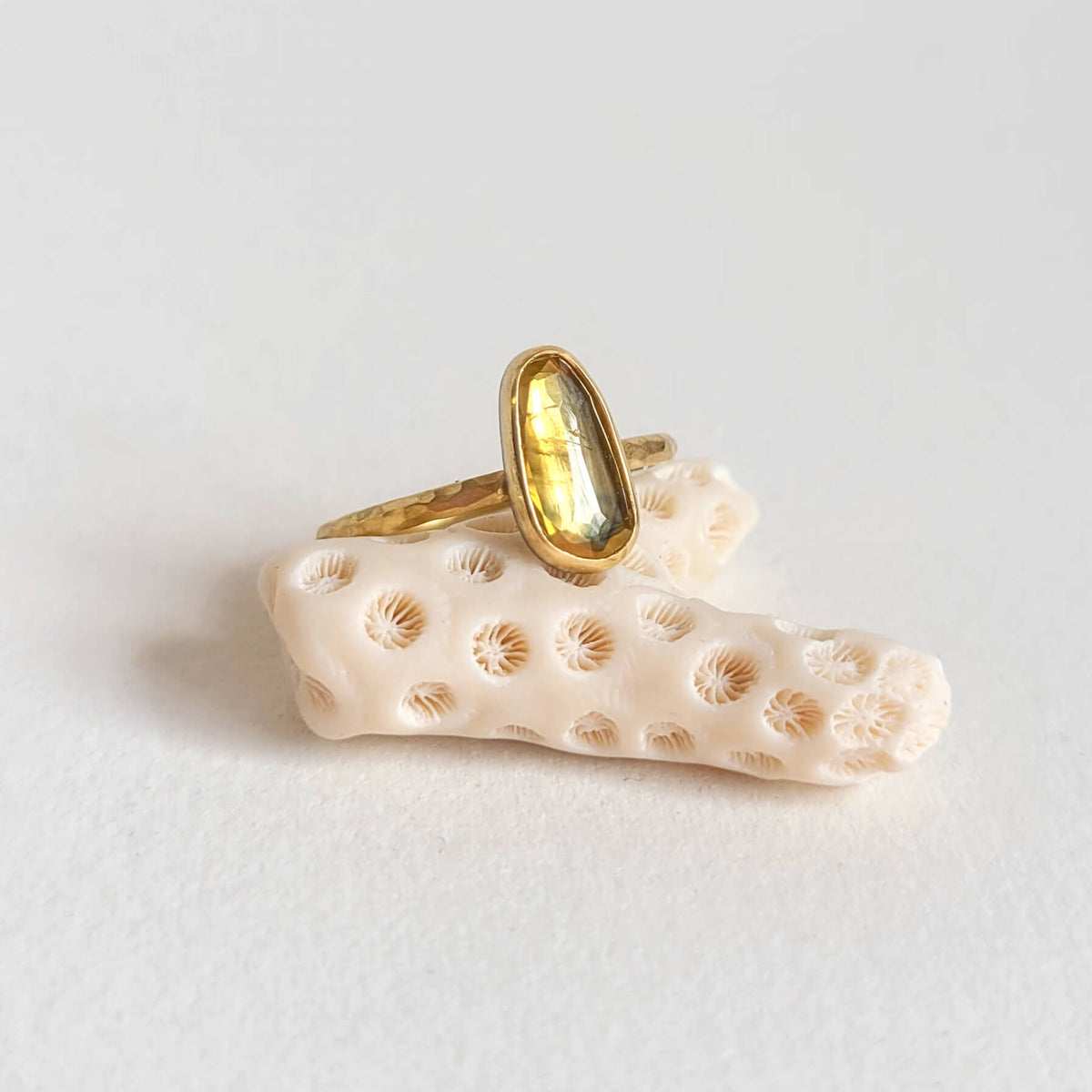 Yellow-Blue Rosecut Sapphire Ring in Yellow Gold