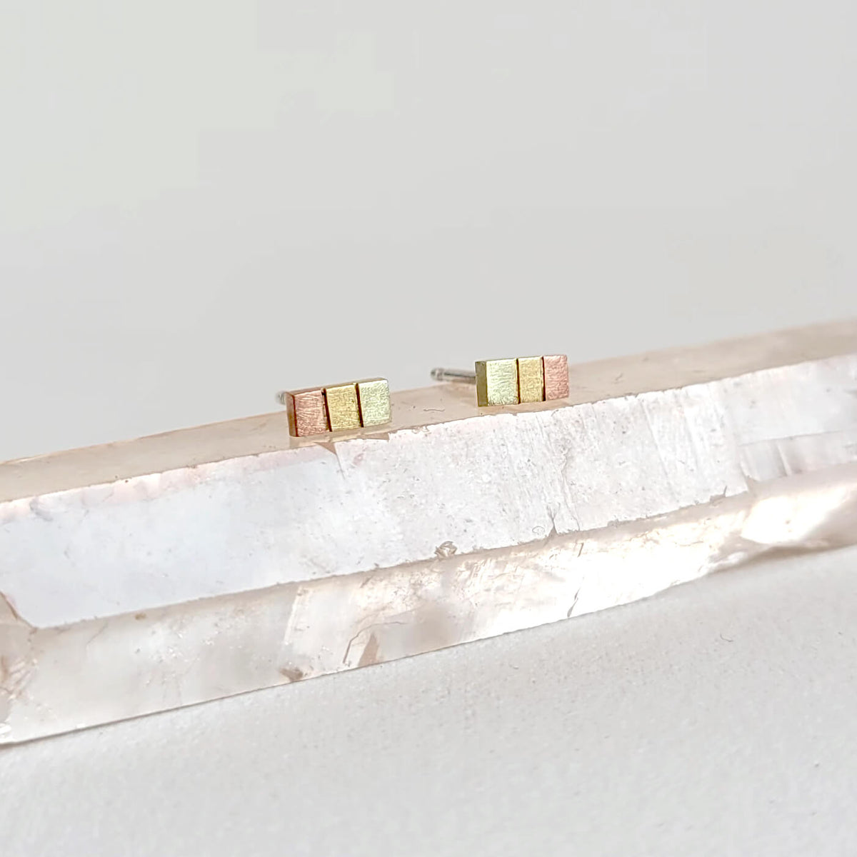 Bar Studs in Rainbow Gold