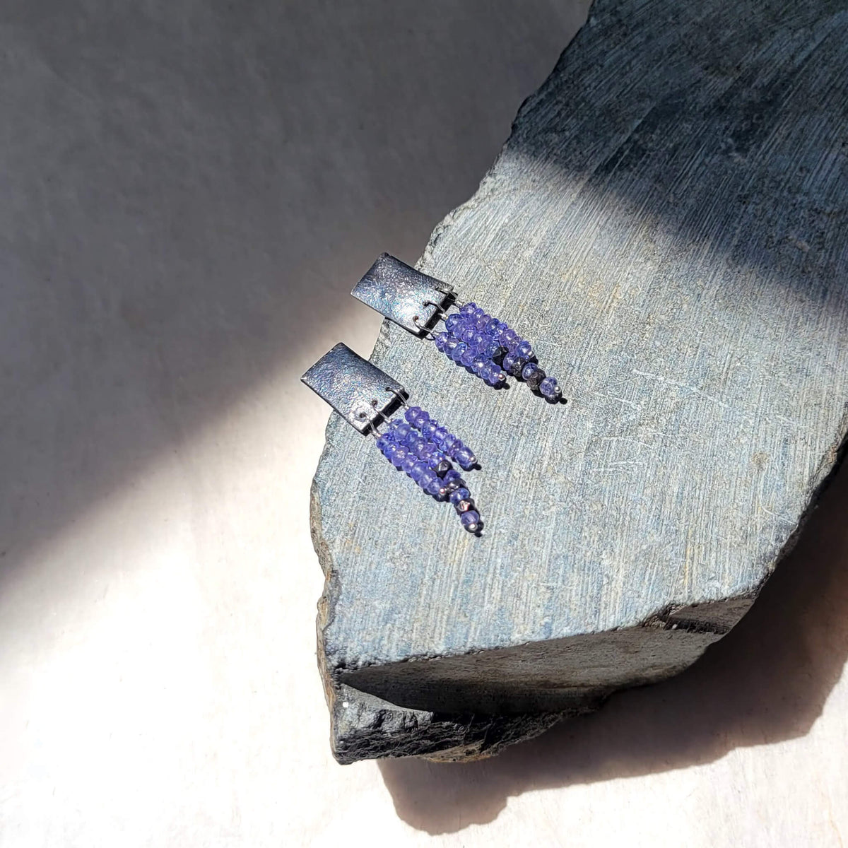 Oxidized Cells with Tanzanite Fringe
