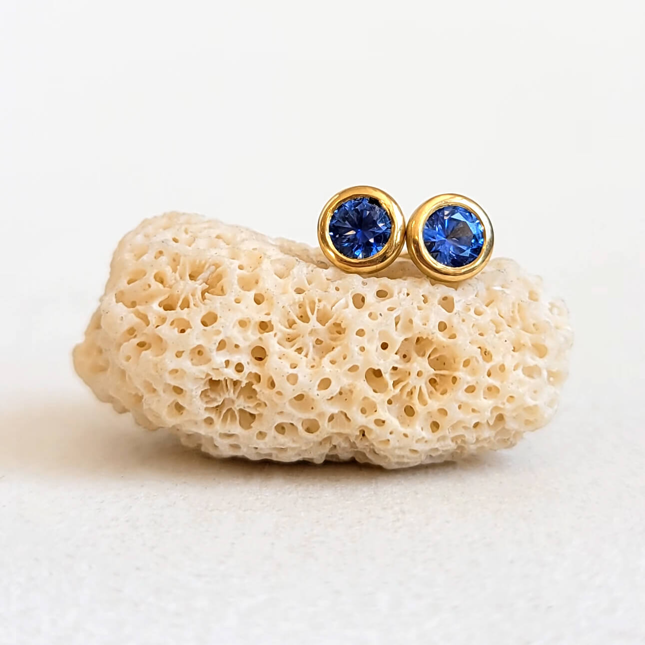 Blue Sapphire Stud Earrings in Yellow Gold Martini Settings