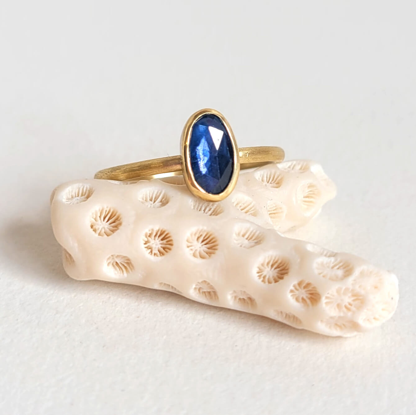 Blue Oval Rose Cut Sapphire Ring in Solid Yellow Gold