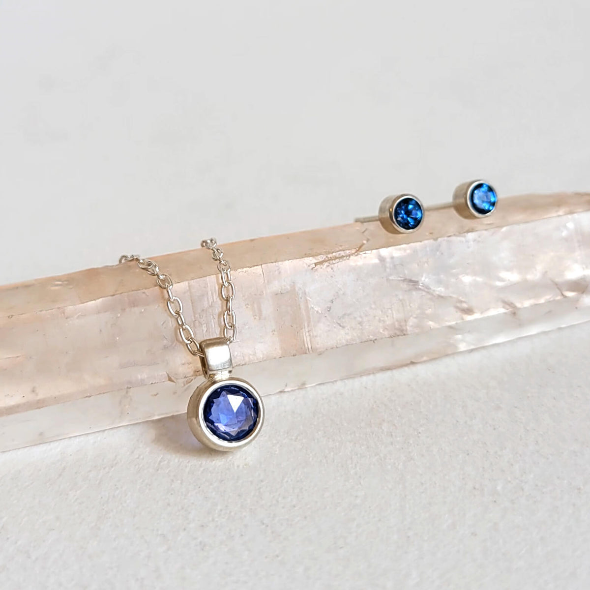 Rose Cut Blue Sapphire Open Back Necklace in Sterling Silver