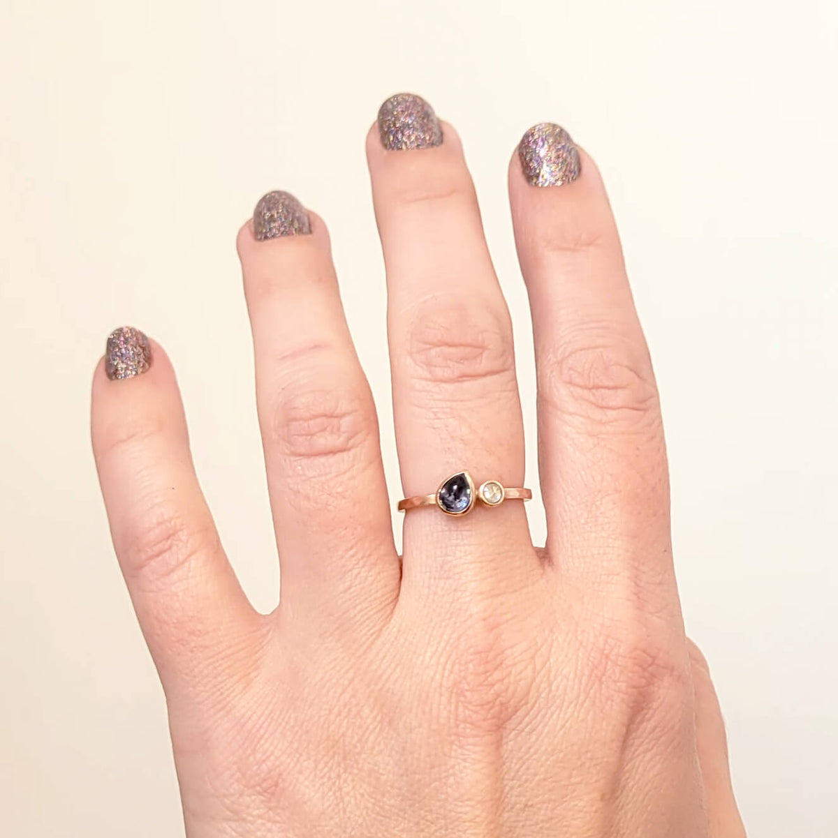 Duo Ring in Rose Gold with a Blue Sapphire and Rosecut Diamond