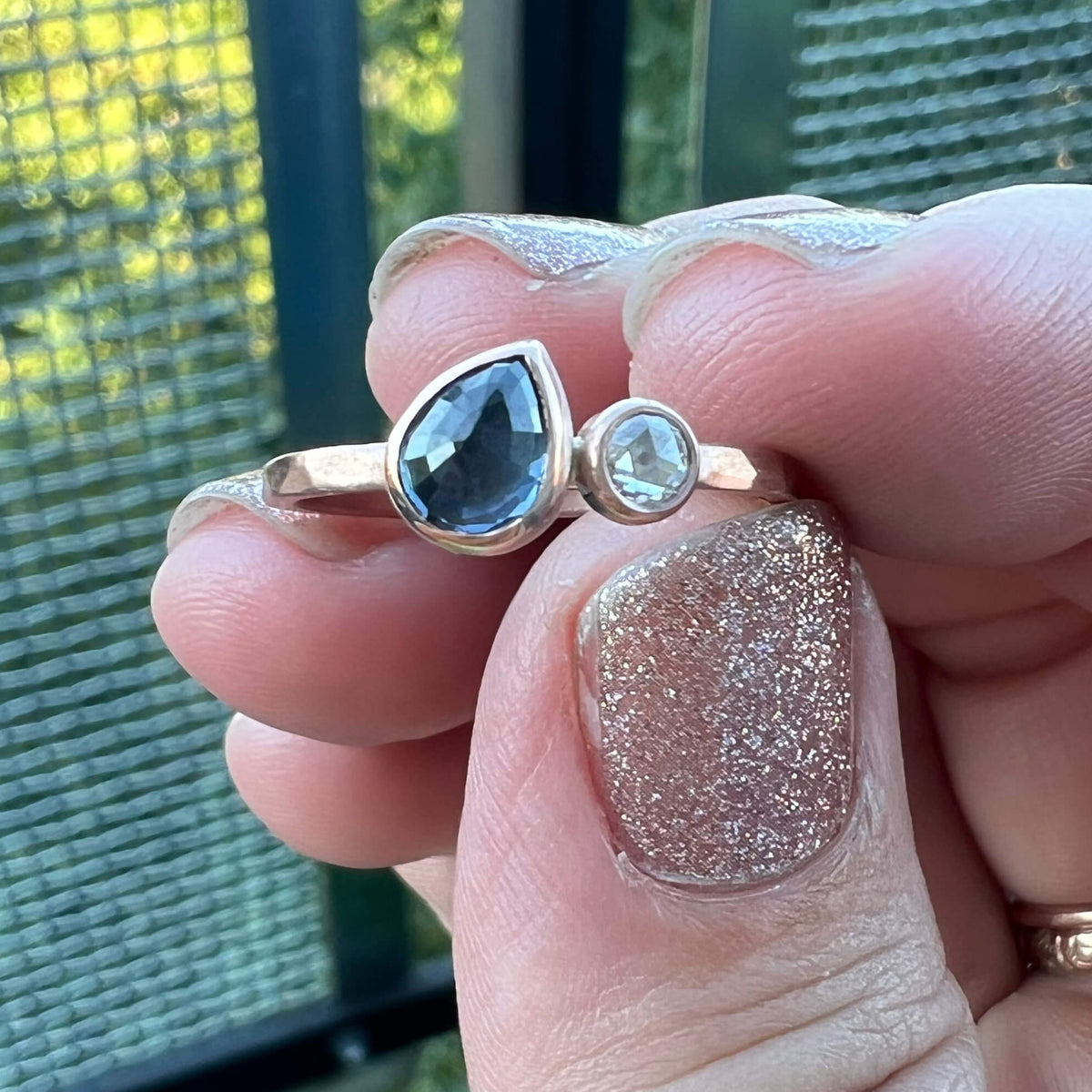 Duo Ring in Rose Gold with a Blue Sapphire and Rosecut Diamond