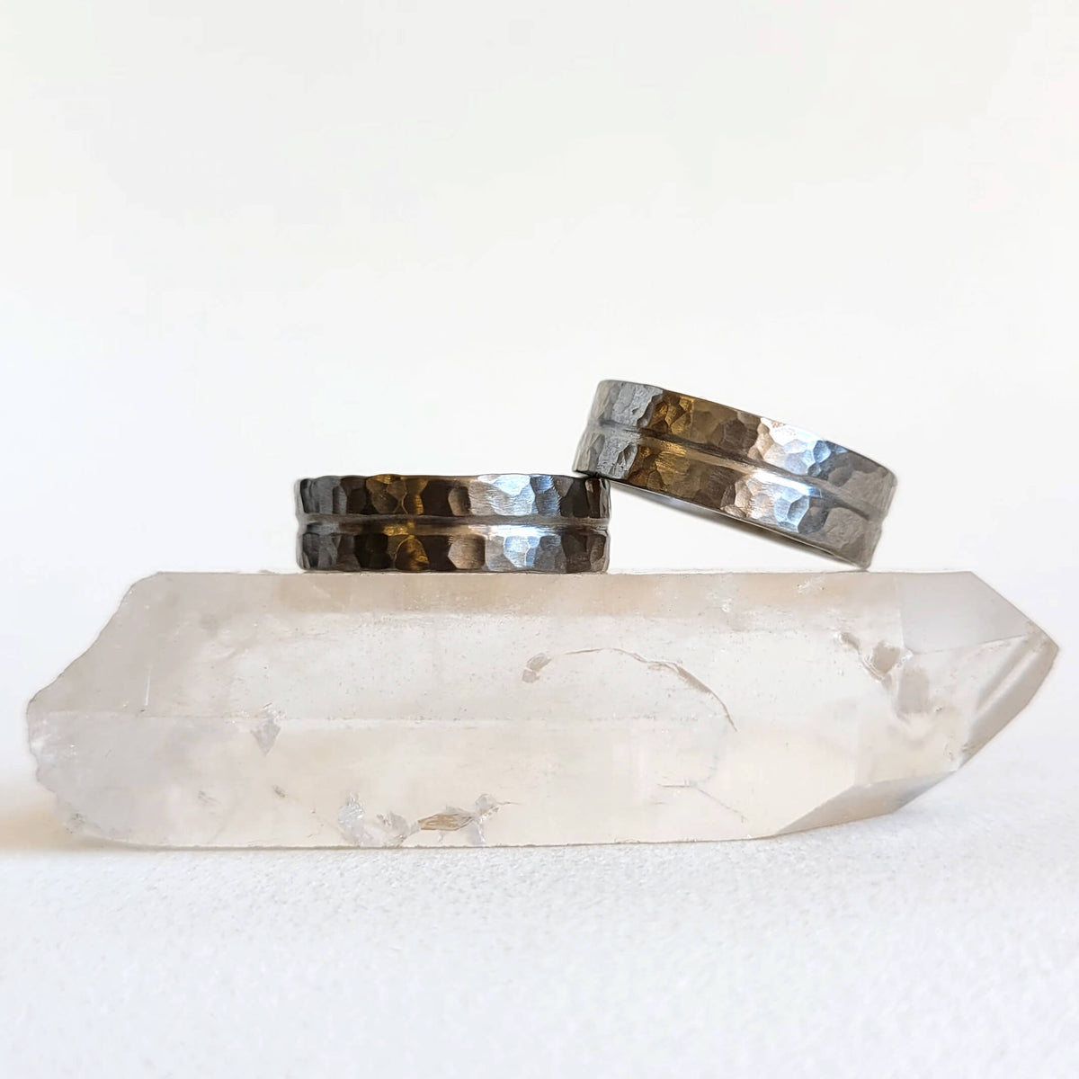 Hammered Band With Carved Groove in Palladium