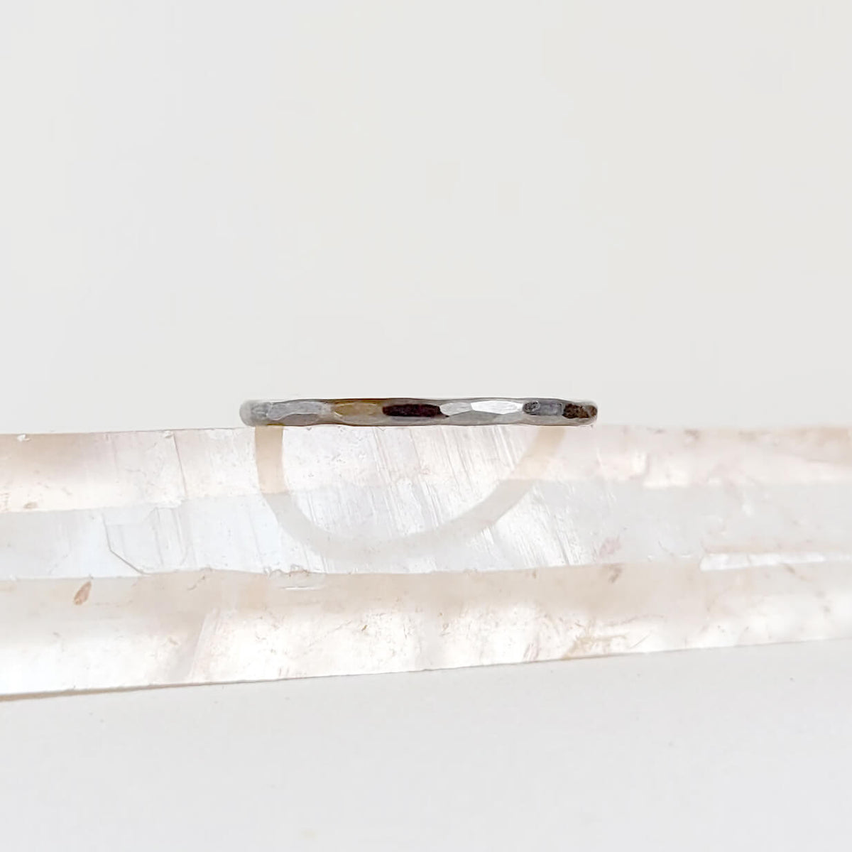 1.6mm Round Hammered Band in Palladium