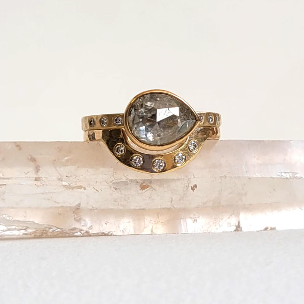 Diamond Contour Band in 14k Yellow Gold