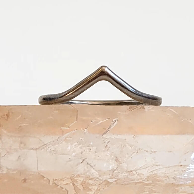 Chevron Contour Band in Palladium