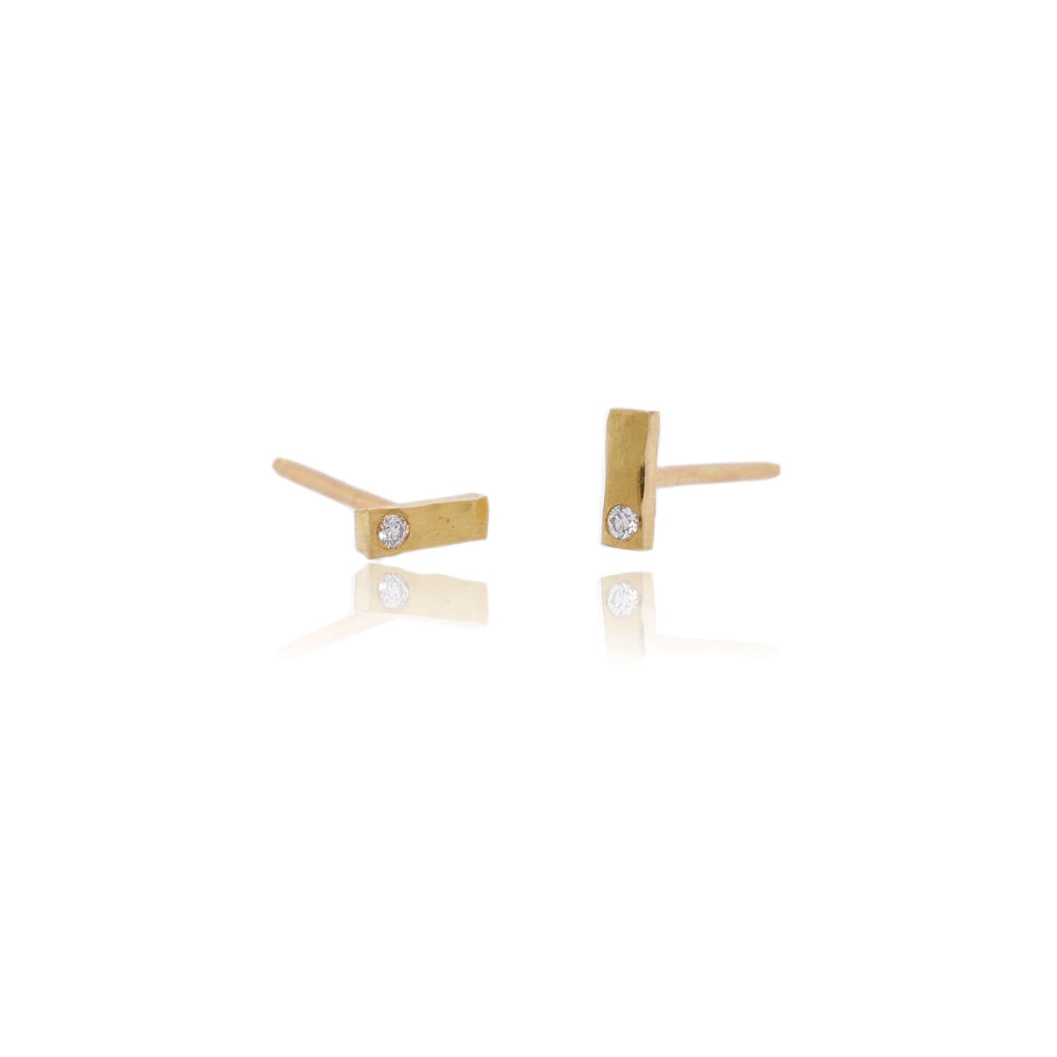 Bar Studs in Hammered 18k Yellow Gold with Diamond Accents