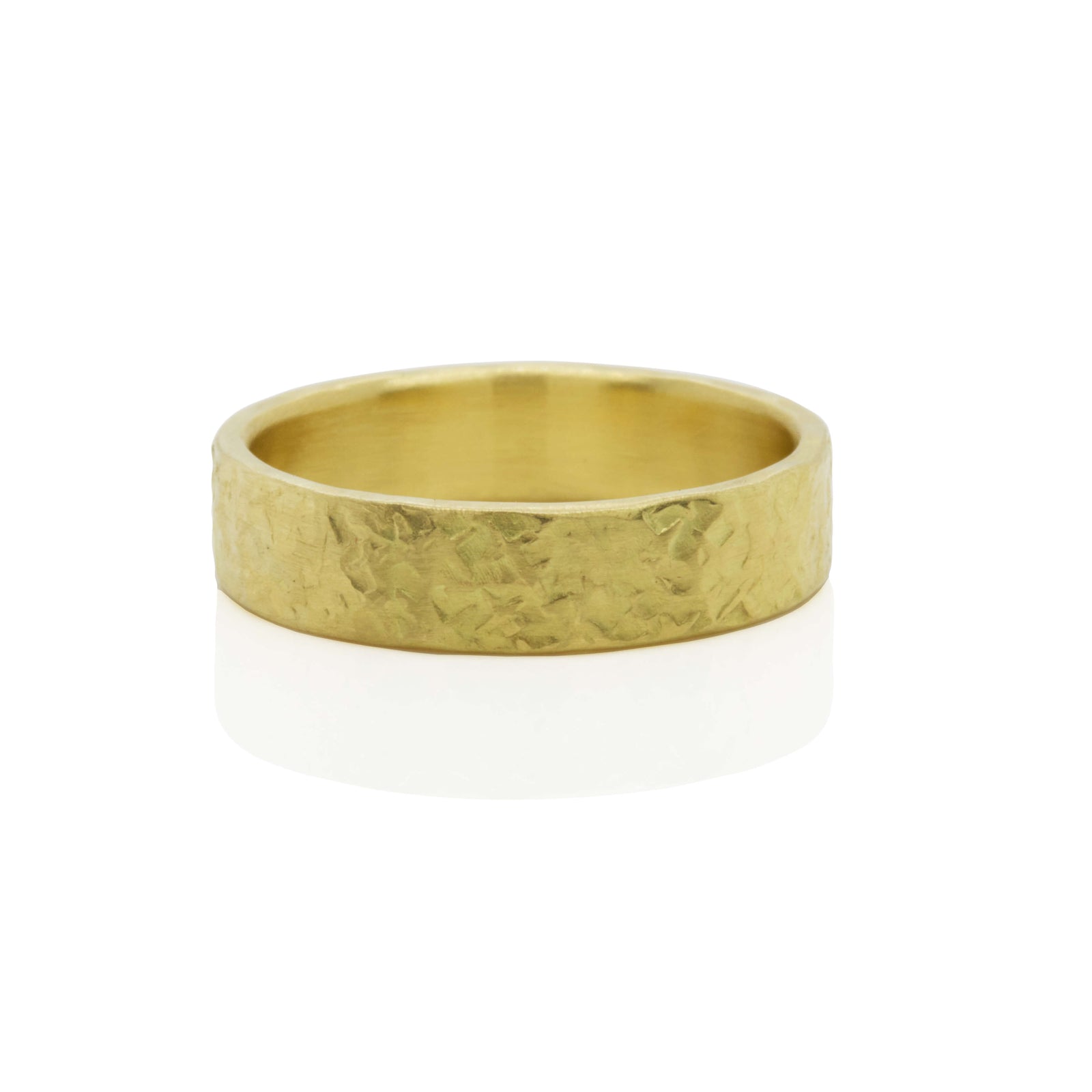 5mm Silk Hammered Band in 18k Yellow Gold