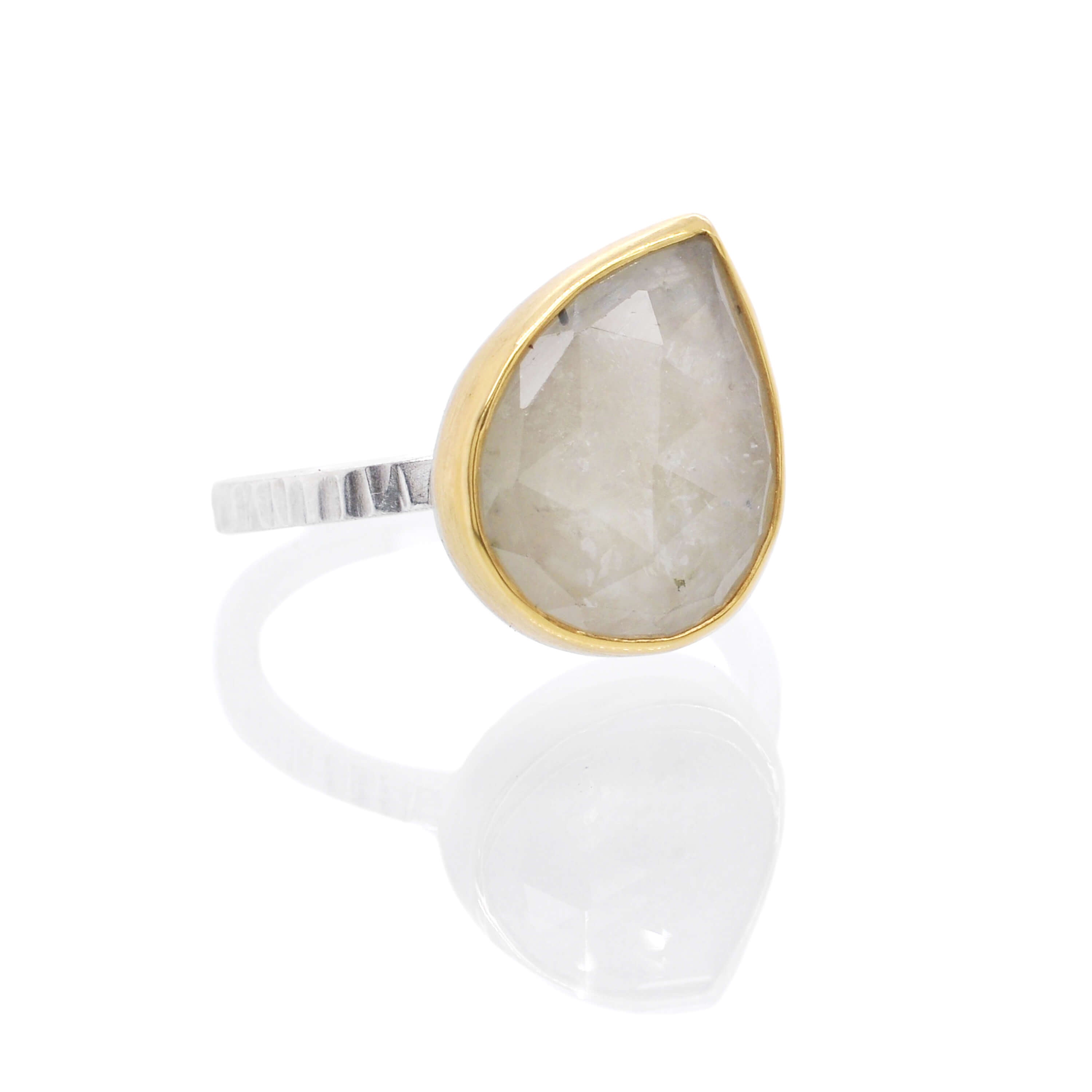 Rare Yellow Sapphire (Pukhraj Ratna) Ring Limited Edition | Boutique  Ottoman Exclusive